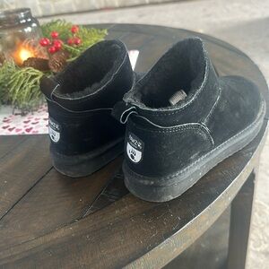 Boots Paws by Bearpaw